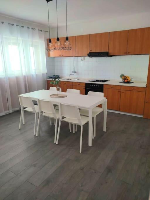 מאקרסקה Apartment Dora-100M From The Central Beach מראה חיצוני תמונה