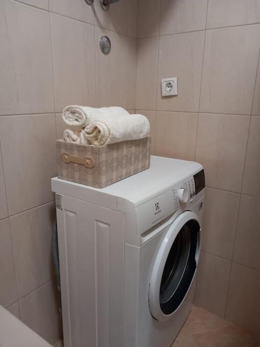 מאקרסקה Apartment Dora-100M From The Central Beach מראה חיצוני תמונה