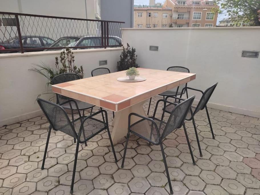 מאקרסקה Apartment Dora-100M From The Central Beach מראה חיצוני תמונה